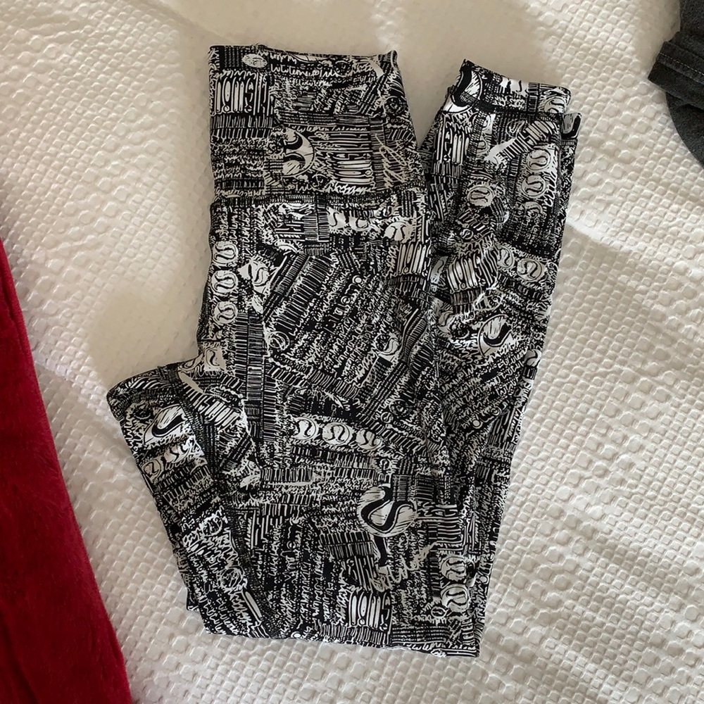 LIMITED EDITION LULULEMON WUNDER TRAIN 25” length